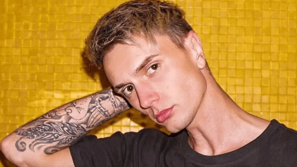 South African Men – Meeting, Dating, and More (LOTS of Pics) 63