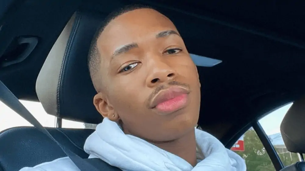 South African Men – Meeting, Dating, and More (LOTS of Pics) 62