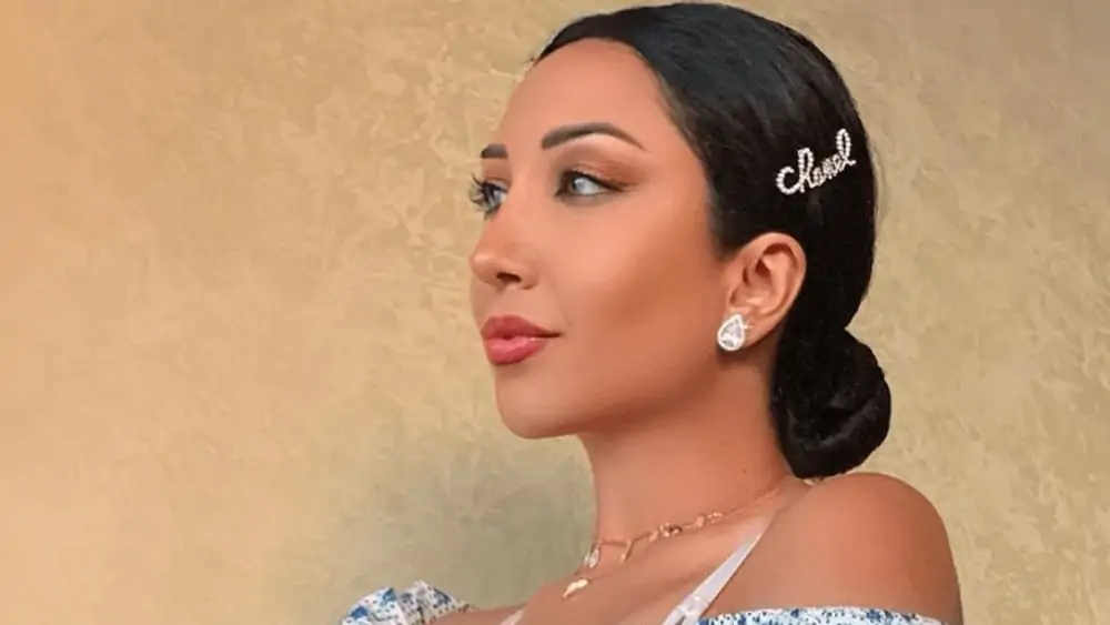 Lebanese Women – Meeting, Dating, and More (LOTS of Pics) 111
